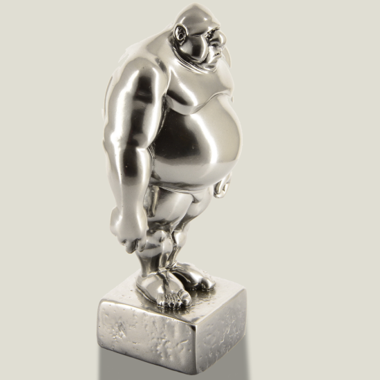 Mario sur piédestal (carré) argent, 19 cm